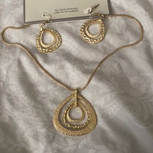 Necklace set